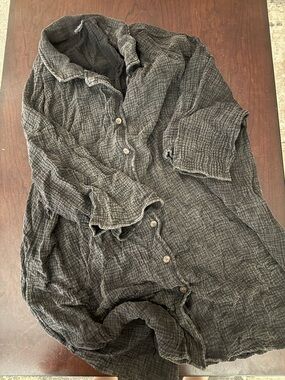 DAVI & DANI Black Crinkled Button-Front Swim Coverup